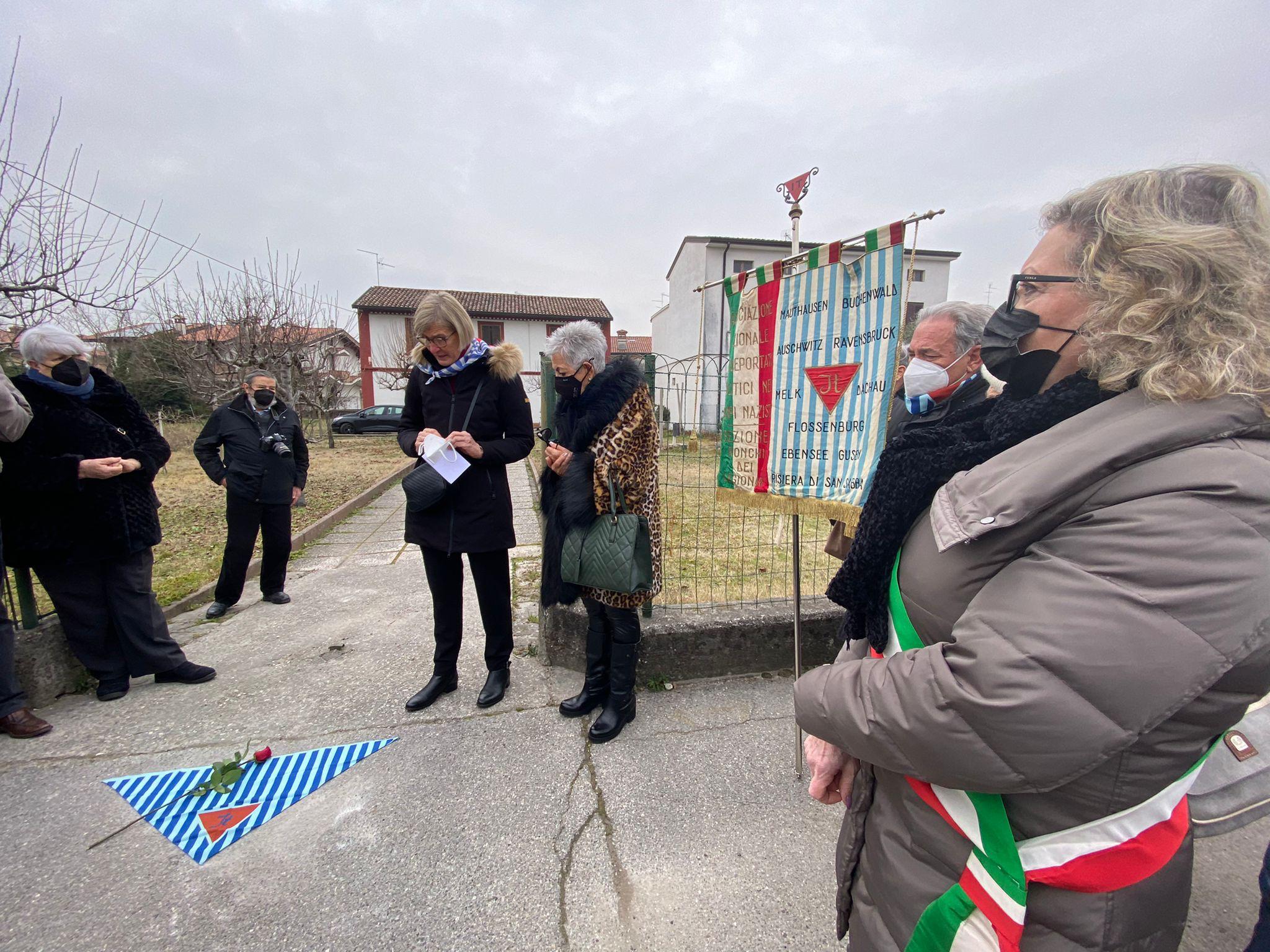 «Abbiamo riportato Arduino a casa». Redipuglia scopre due Pietre d'Inciampo